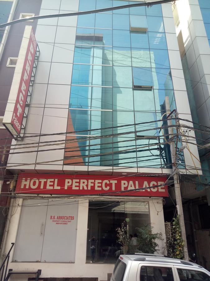 Hotel Perfect Palace Neu-Delhi Exterior foto